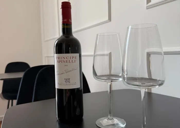 לינה וארוחת בוקר The Silk 4*