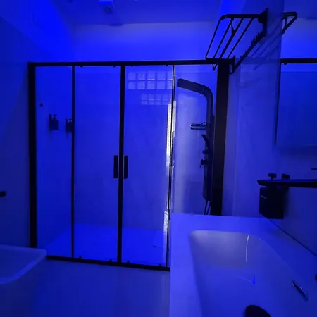 Bed & Breakfast The Silk 4*