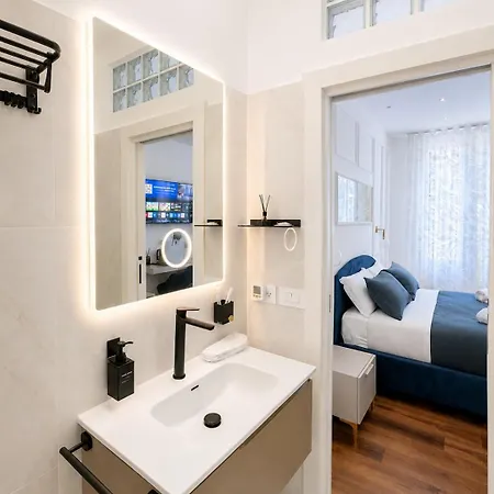 Bed and Breakfast The Silk 4*